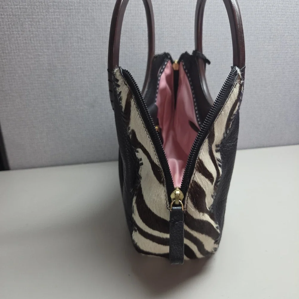 Vtg Vanessa Zebra Print calfhair & pebbled leather Hobo Handbag Wood Handle